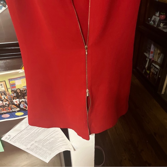 Victoria Beckham red dress for and flare 4 - Picture 4 of 5